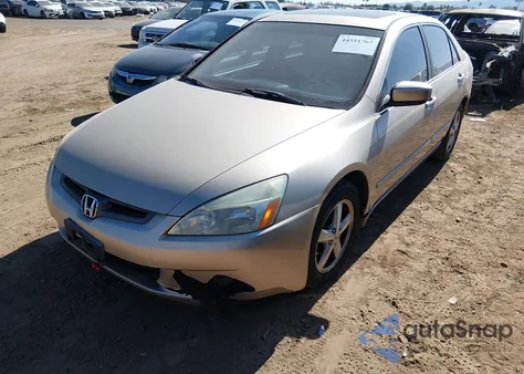 2005 Honda Accord 2.4 Ex z USA, uszkodzony, nr VIN 1HGCM56735A076608
